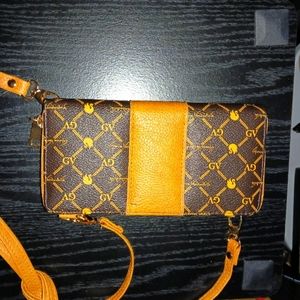 GV handbag, black and brown